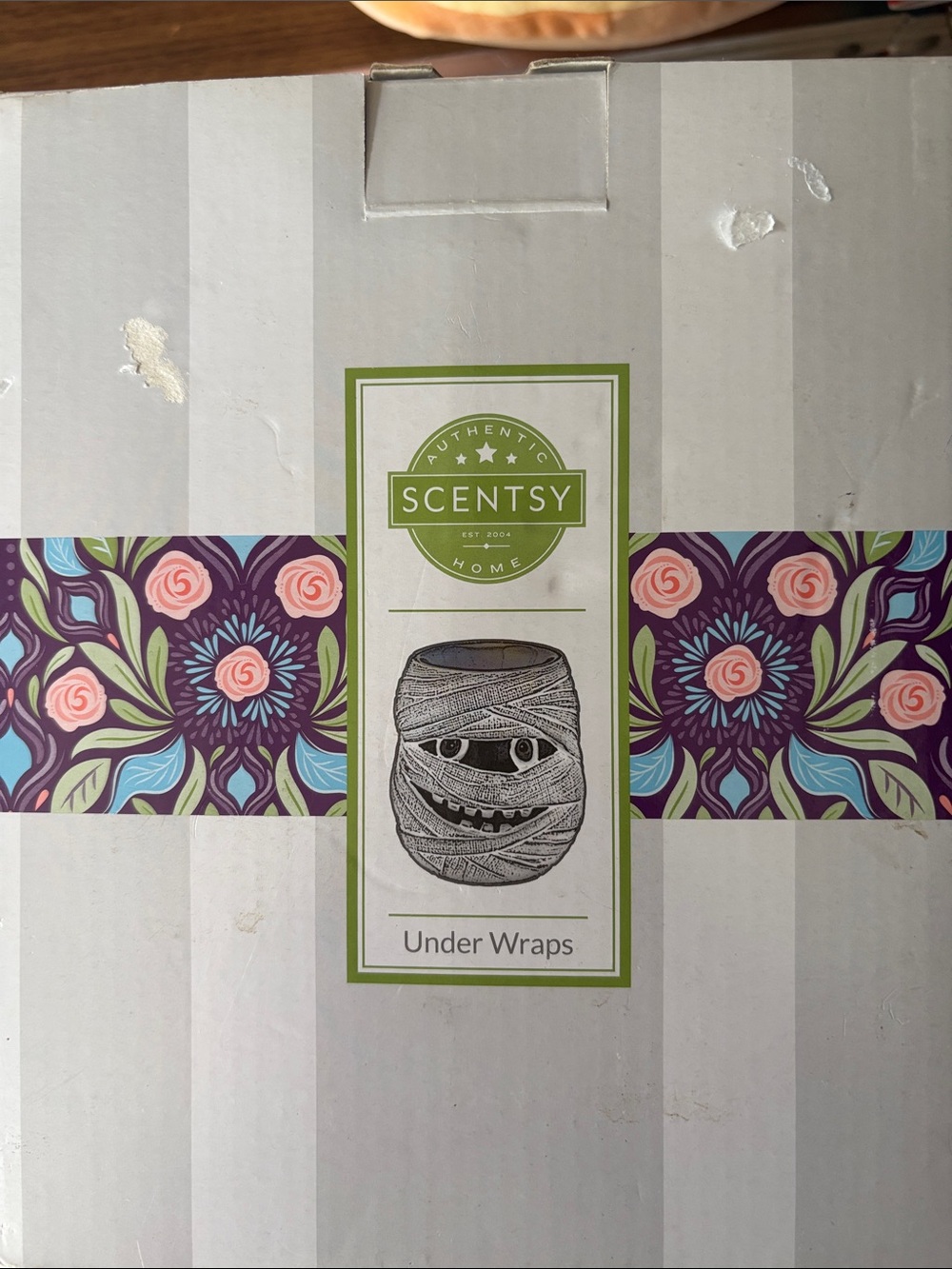 Scentsy Under Wraps Box with Purple Floral Band